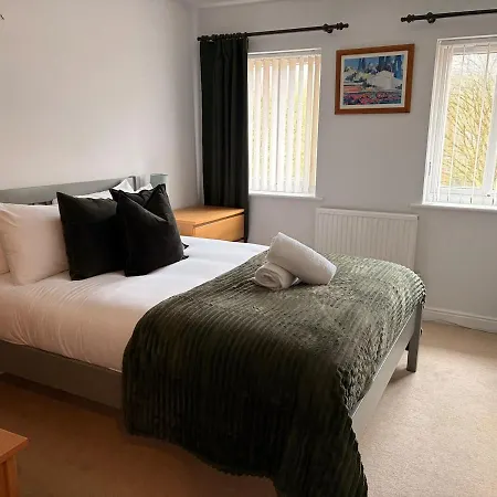 Comfortable 2bed Nr Centre And Parking *