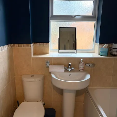 Comfortable 2bed Outside Ulez, With Parking Bristol
