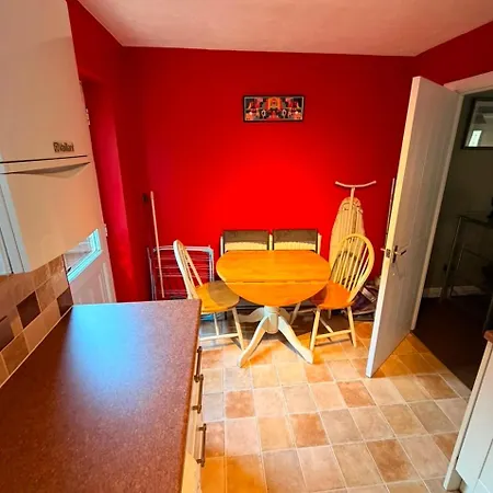 Comfortable 2bed Outside Ulez, With Parking *