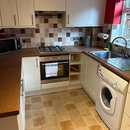 Comfortable 2bed Outside Ulez, With Parking *