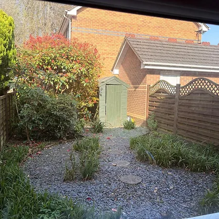 Comfortable 2bed Outside Ulez, With Parking Ferienhaus
