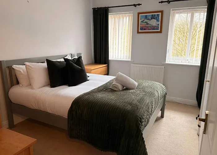 Comfortable 2bed Nr Centre And Parking *