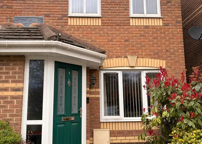 Dom wakacyjny Comfortable 2bed Nr Centre And Parking *