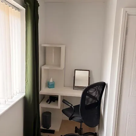 Comfortable 2bed Outside Ulez, With Parking Casa de Férias Bristol
